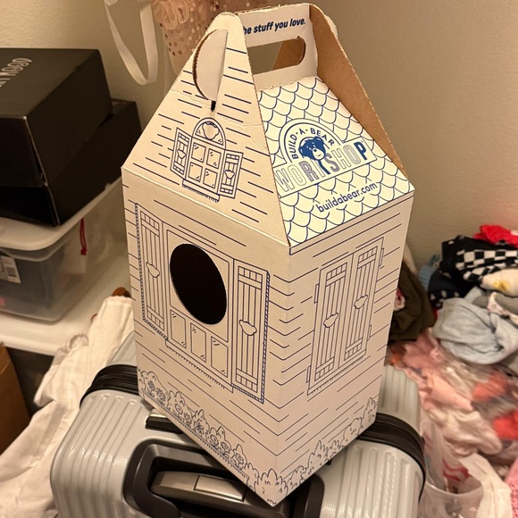 Build-A-Bear Workshop - two outfits. comes with 1 box - Picture 3 of 3